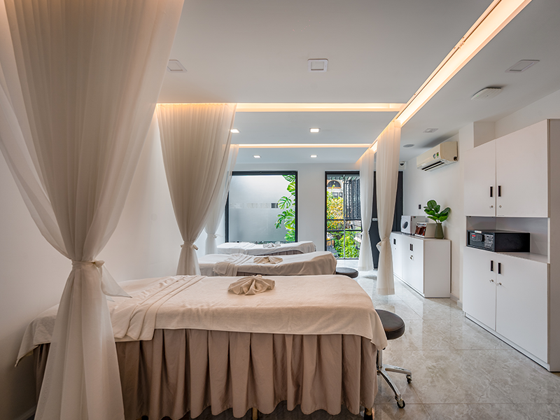 MD Dermatics Ho Chi Minh Facial Room
